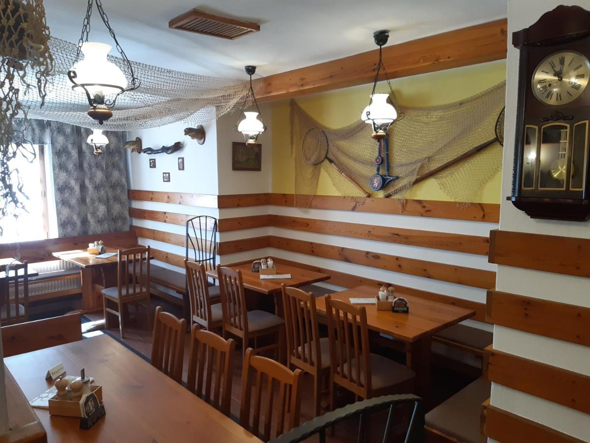 Hotel Rozmberska Basta à Třeboň Extérieur photo