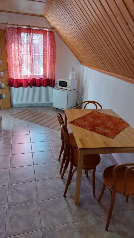 Hotel Rozmberska Basta à Třeboň Extérieur photo
